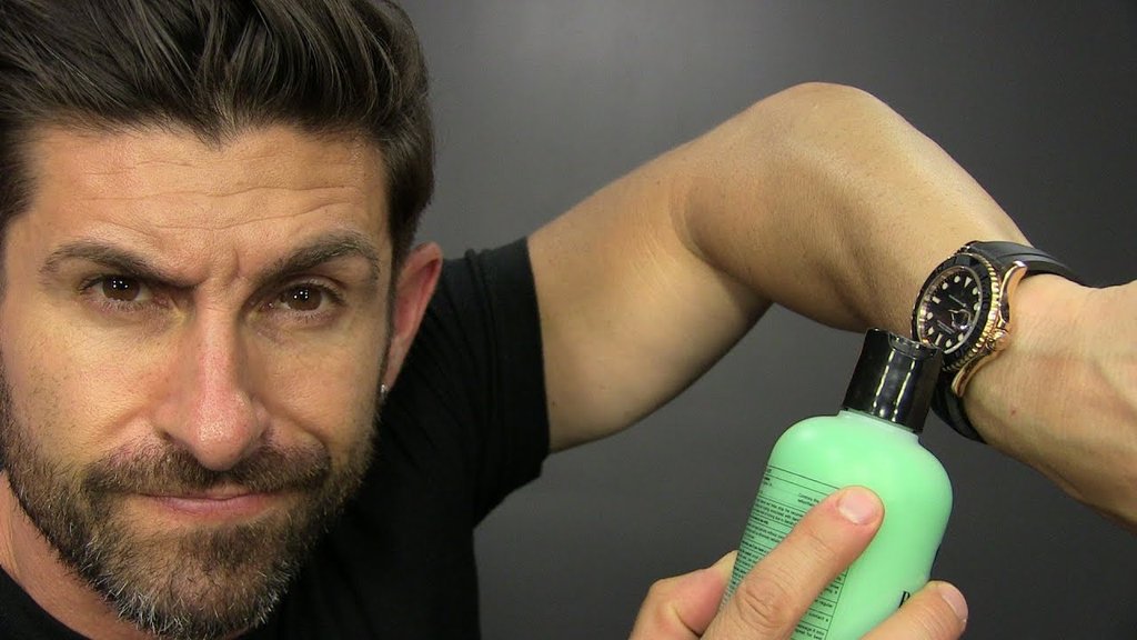 What is the biggest mistake men make when cleaning their hair?